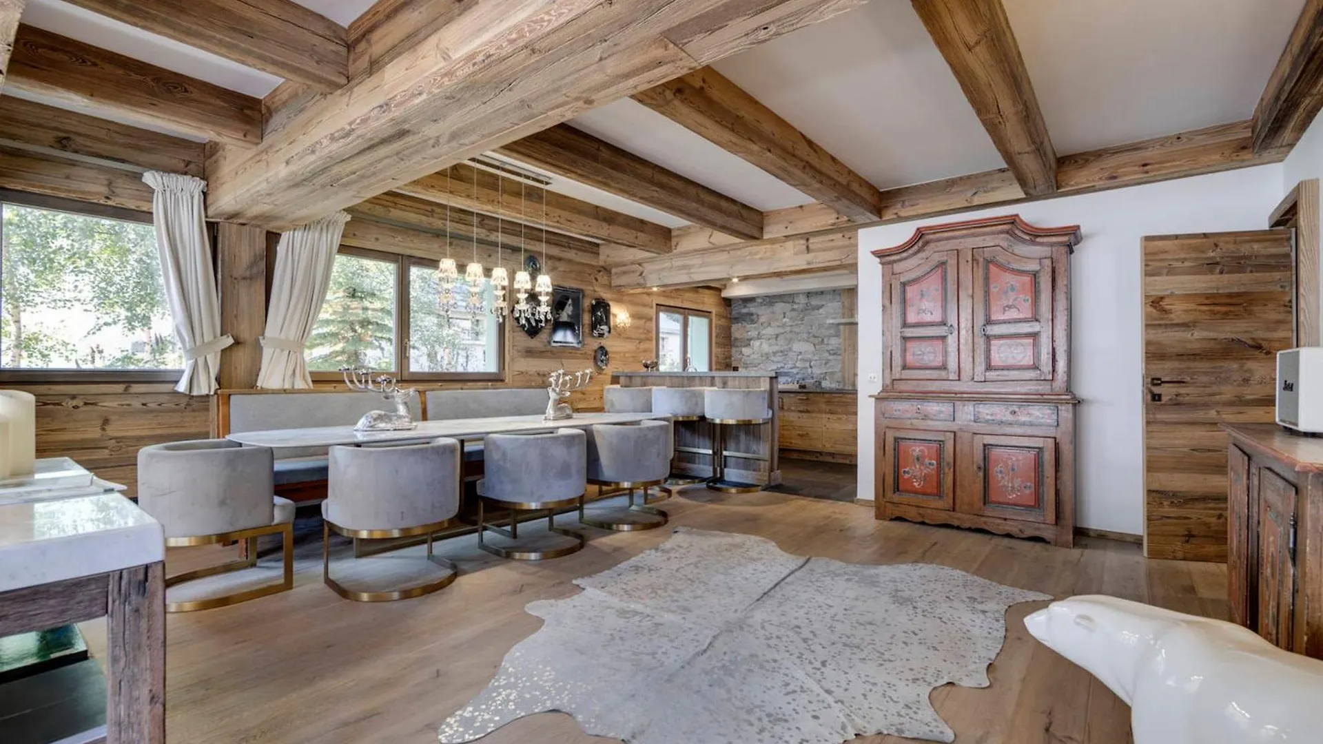 Chalet Skis Aux Pieds Avec Piscine Et Sauna A Val-D'Isere - Fr-1-567-126